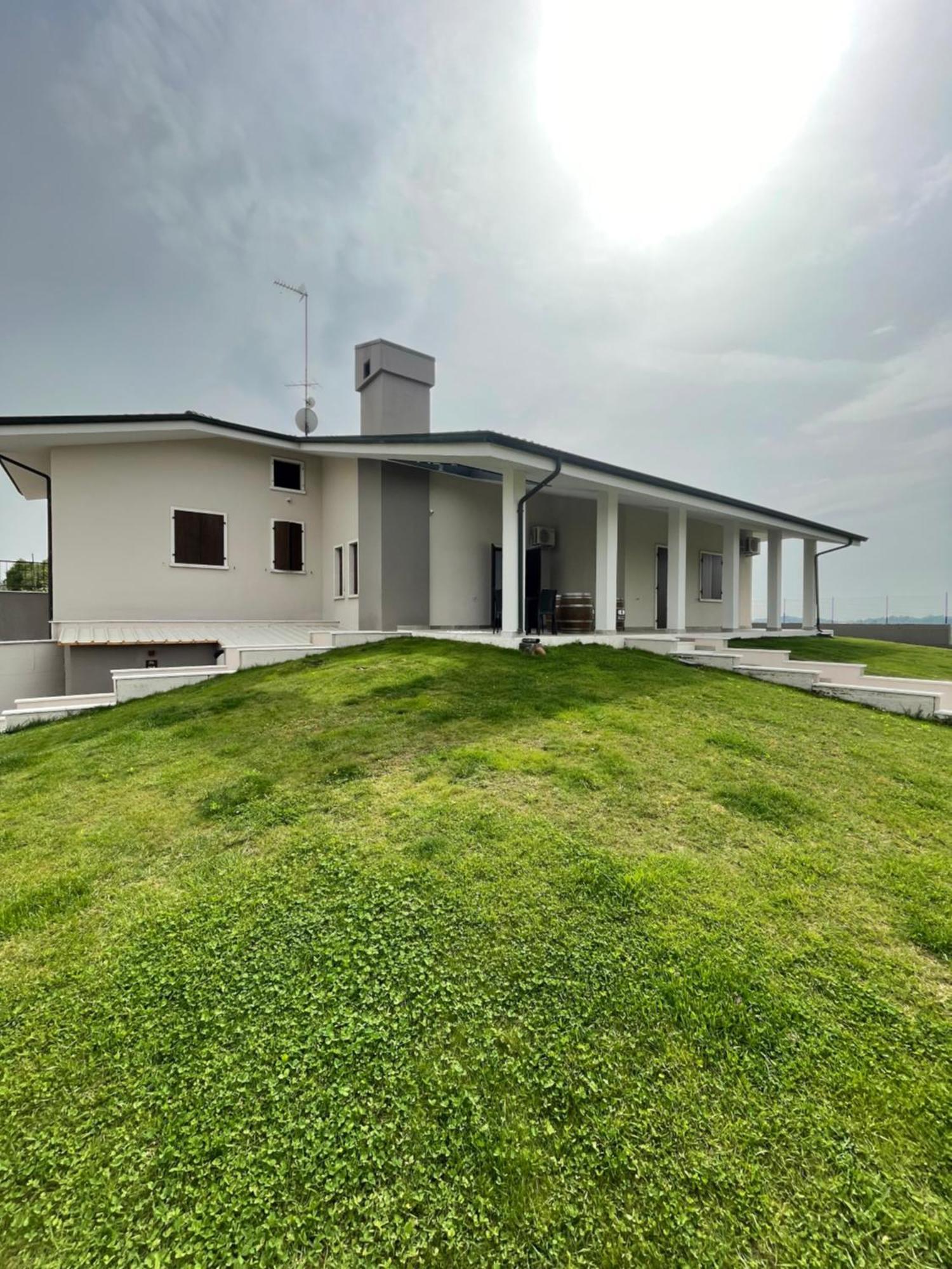 Gomes Comfort House 2 Valeggio sul Mincio Ngoại thất bức ảnh